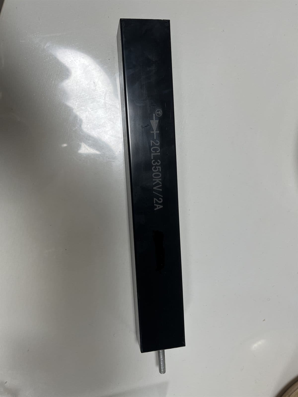 Portable SF6 leak detector for GIS maintenance